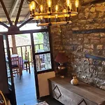 Bujtina Bega فندق بيرات