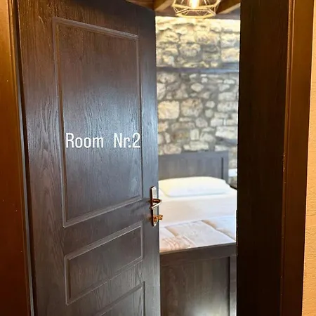 Bujtina Bega Hotel *