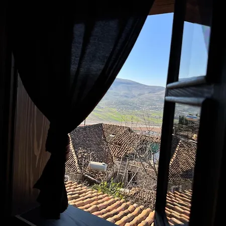Bujtina Bega *