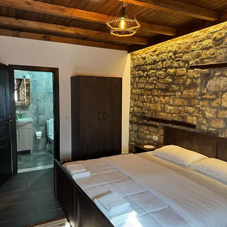 Bujtina Bega Hotel *