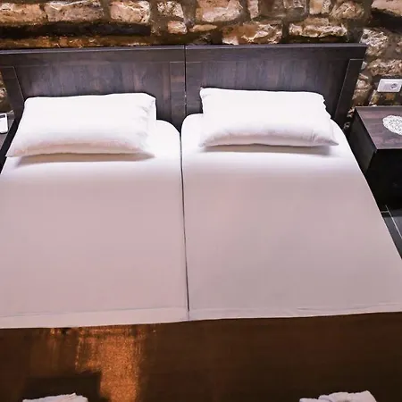 Bujtina Bega 베라트