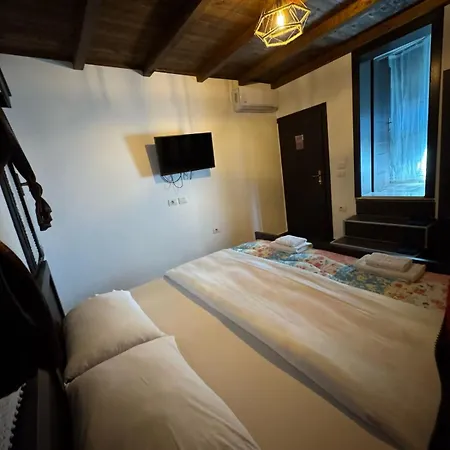Bujtina Bega Hotel